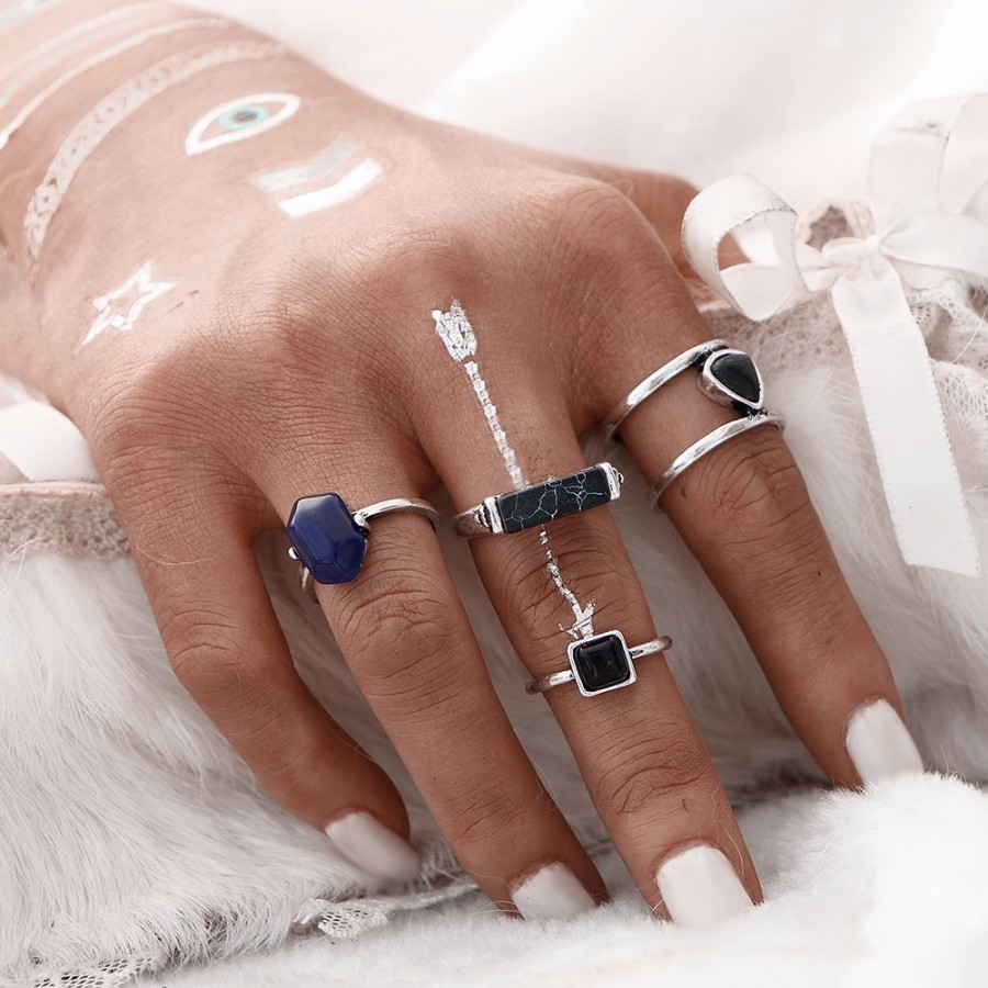 Howlite Ring – Token Jewelry